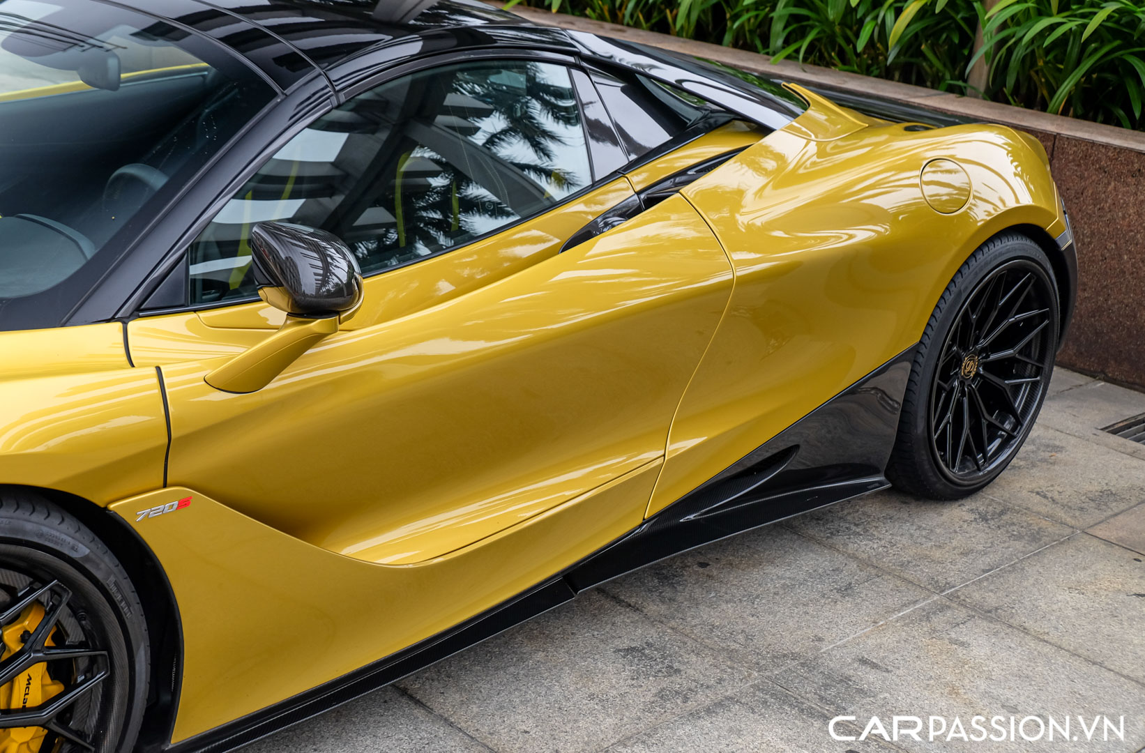 CP-McLaren 720S Spider độ Novitec47.jpg