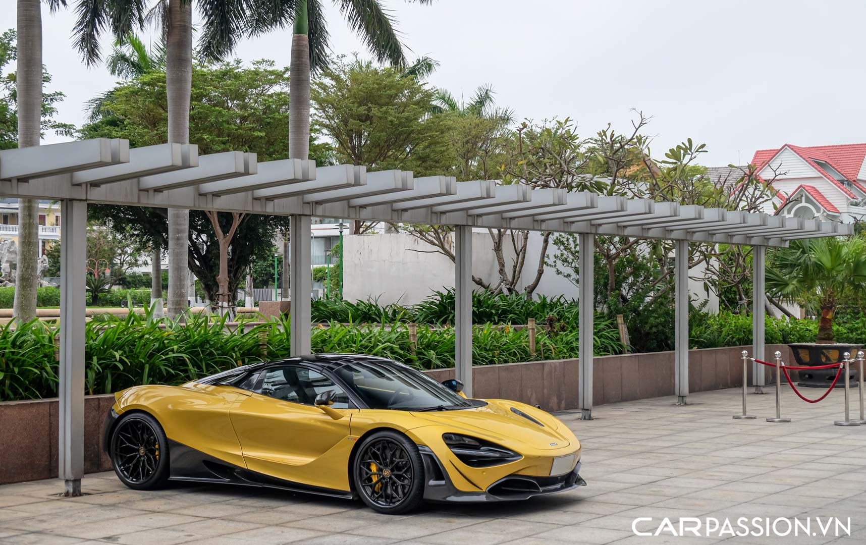 CP-McLaren 720S Spider độ Novitec53.jpg