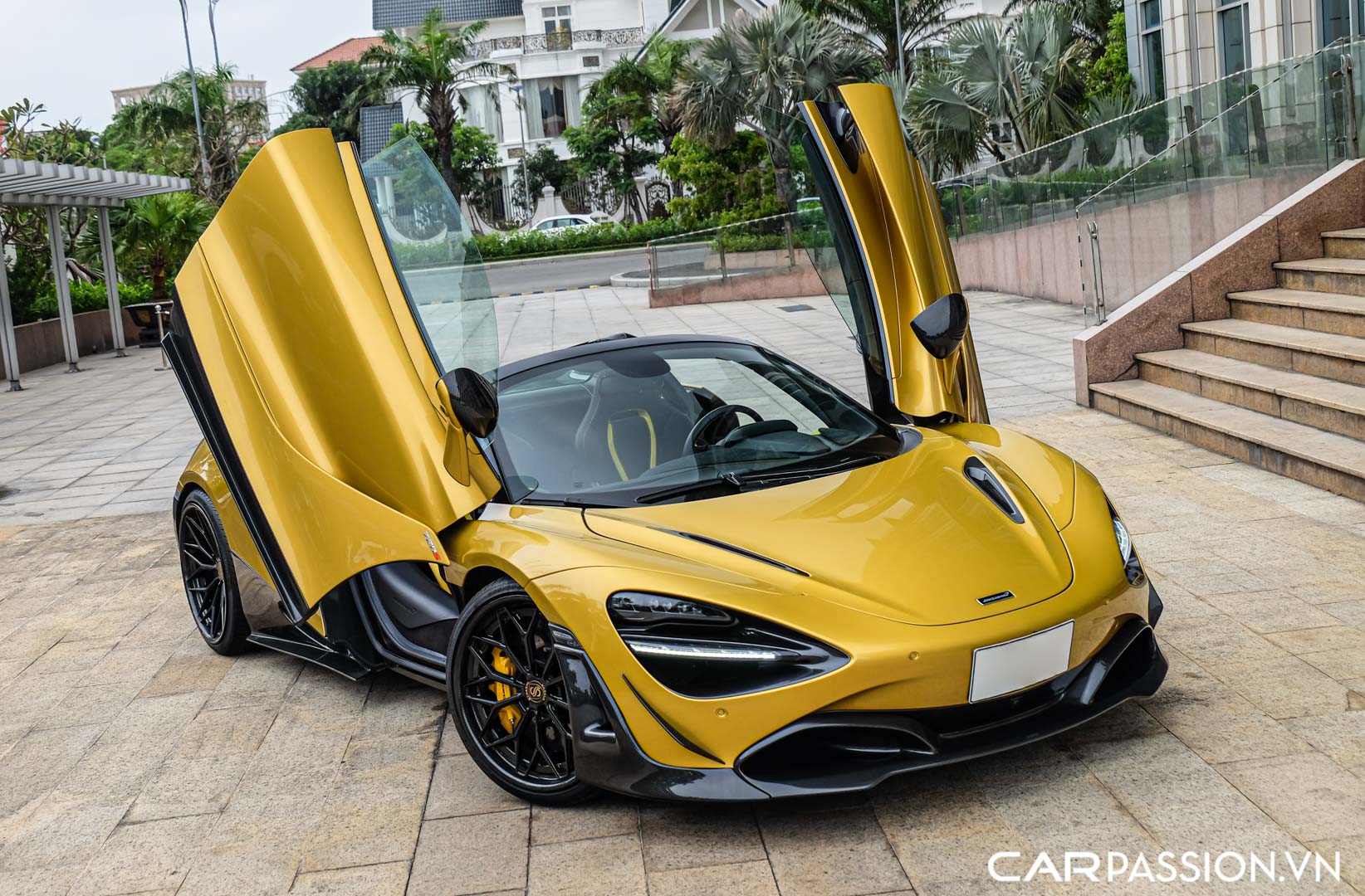 CP-McLaren 720S Spider độ Novitec56.jpg