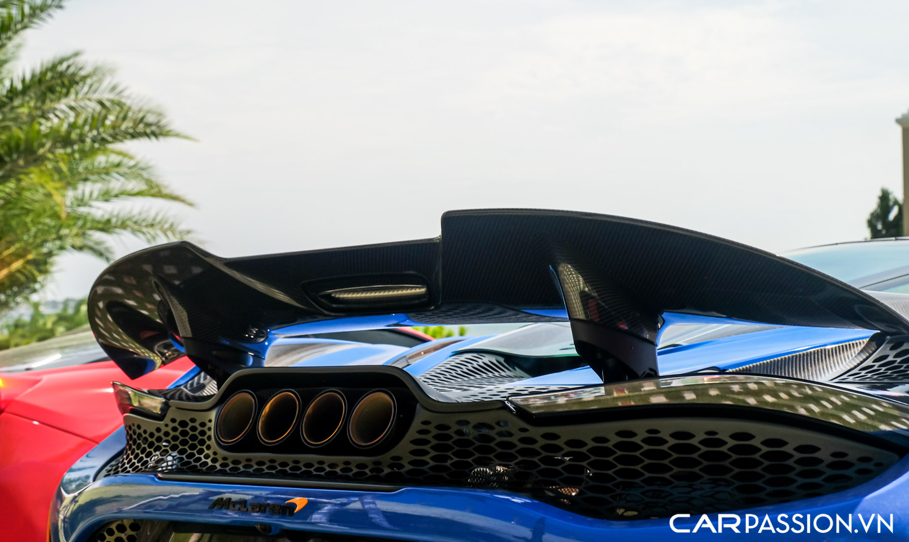 CP-McLaren 765LT Paris Blue39.jpg