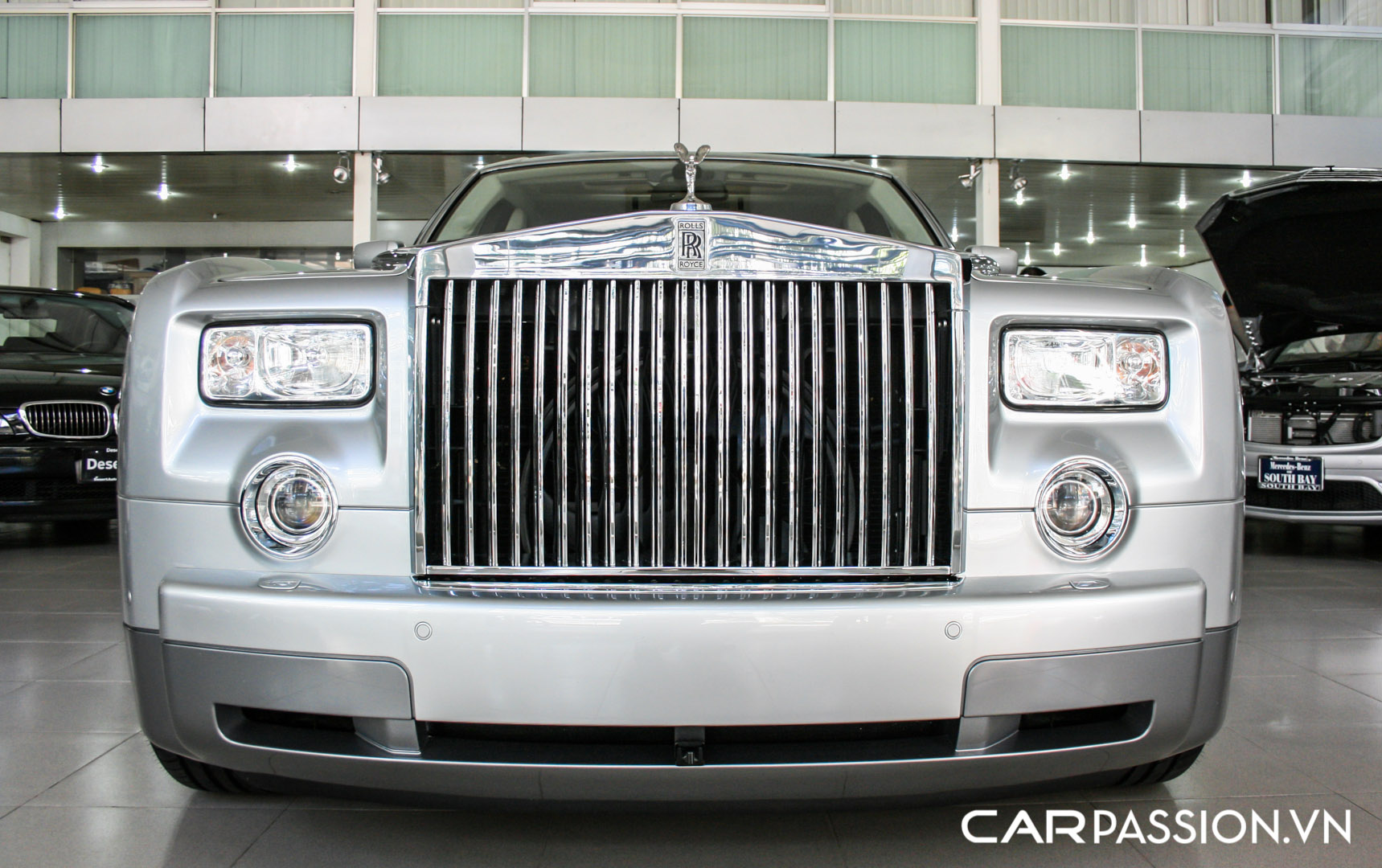 CP-Rolls-Royce Phantom đầu tiên về Việt Nam10.jpg