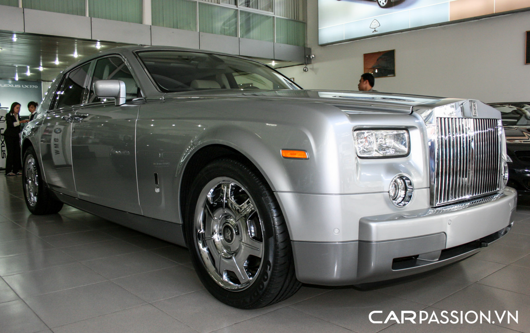 CP-Rolls-Royce Phantom đầu tiên về Việt Nam3.jpg