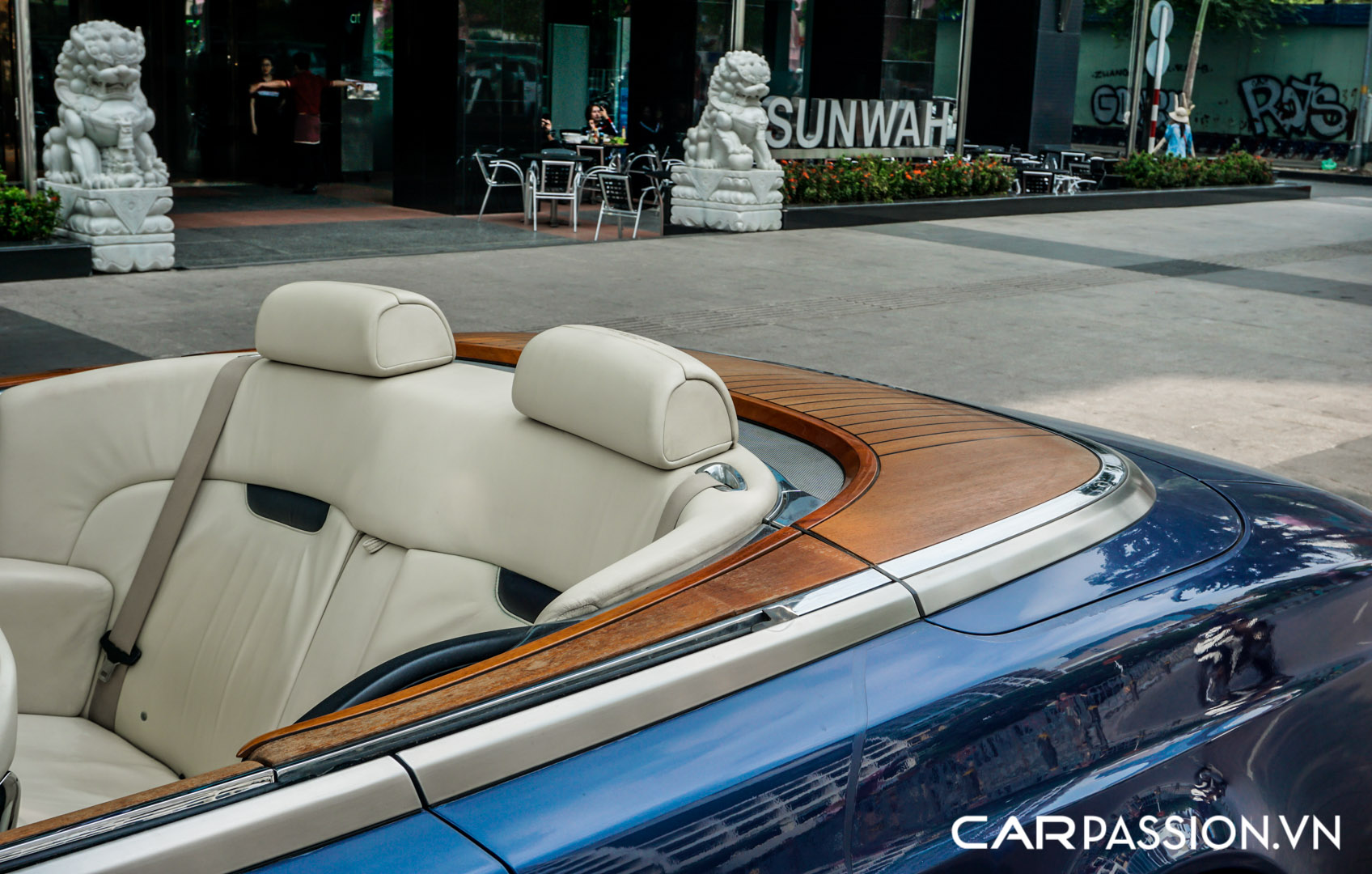 CP-Rolls-Royce Phantom Drophead Coupe xanh (13).jpg