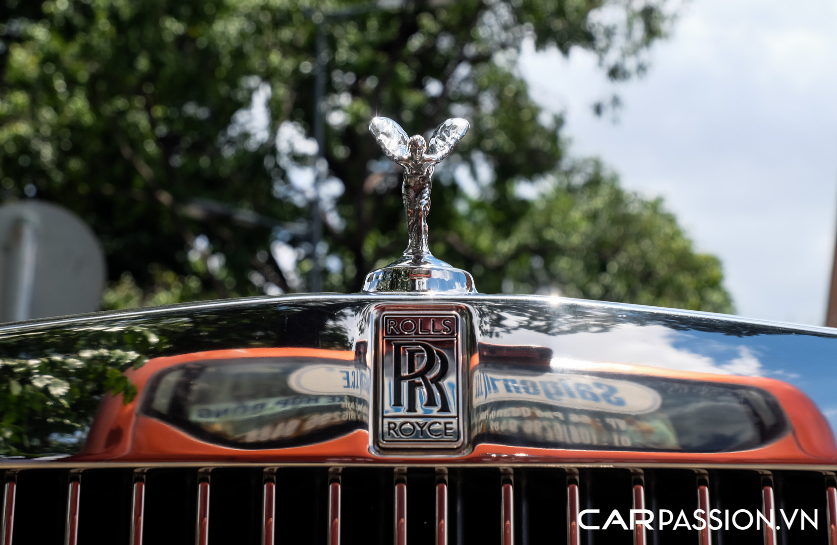 CP-Rolls-Royce Phantom Year of Dragon (16).jpg