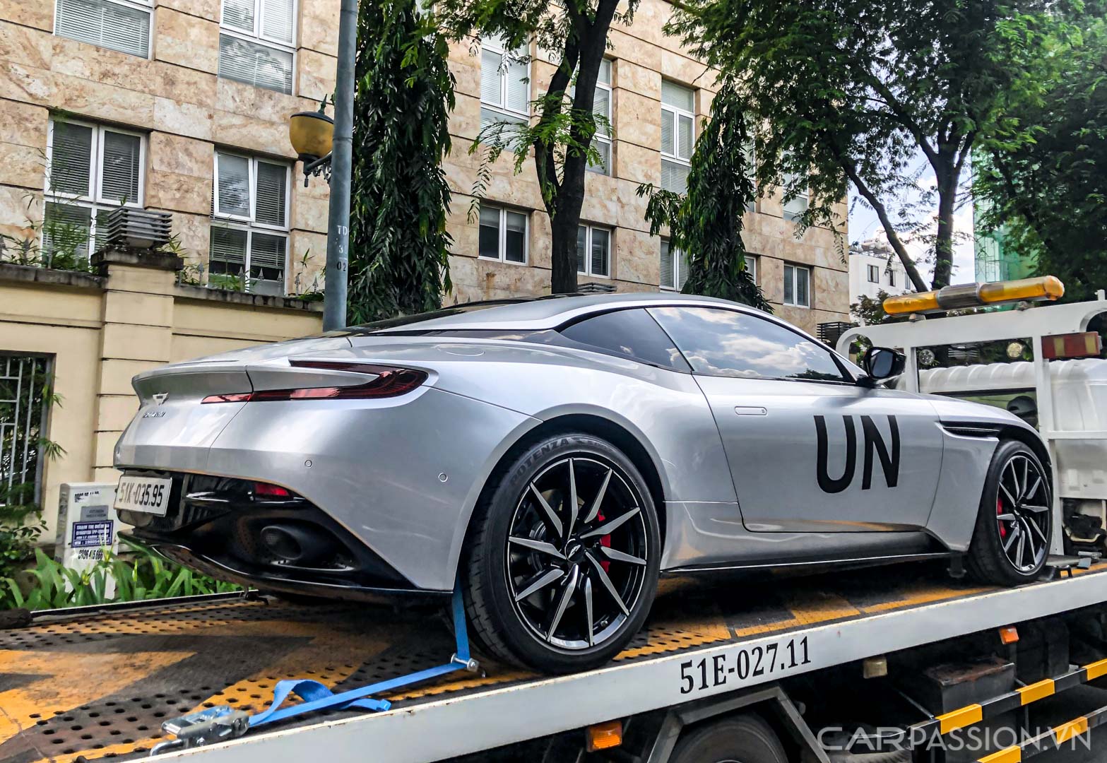 CP-Tập đoàn Trung Nguyên tậu Aston Martin DB1115.jpg