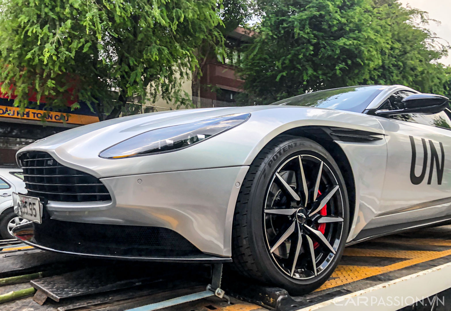 CP-Tập đoàn Trung Nguyên tậu Aston Martin DB1116.jpg
