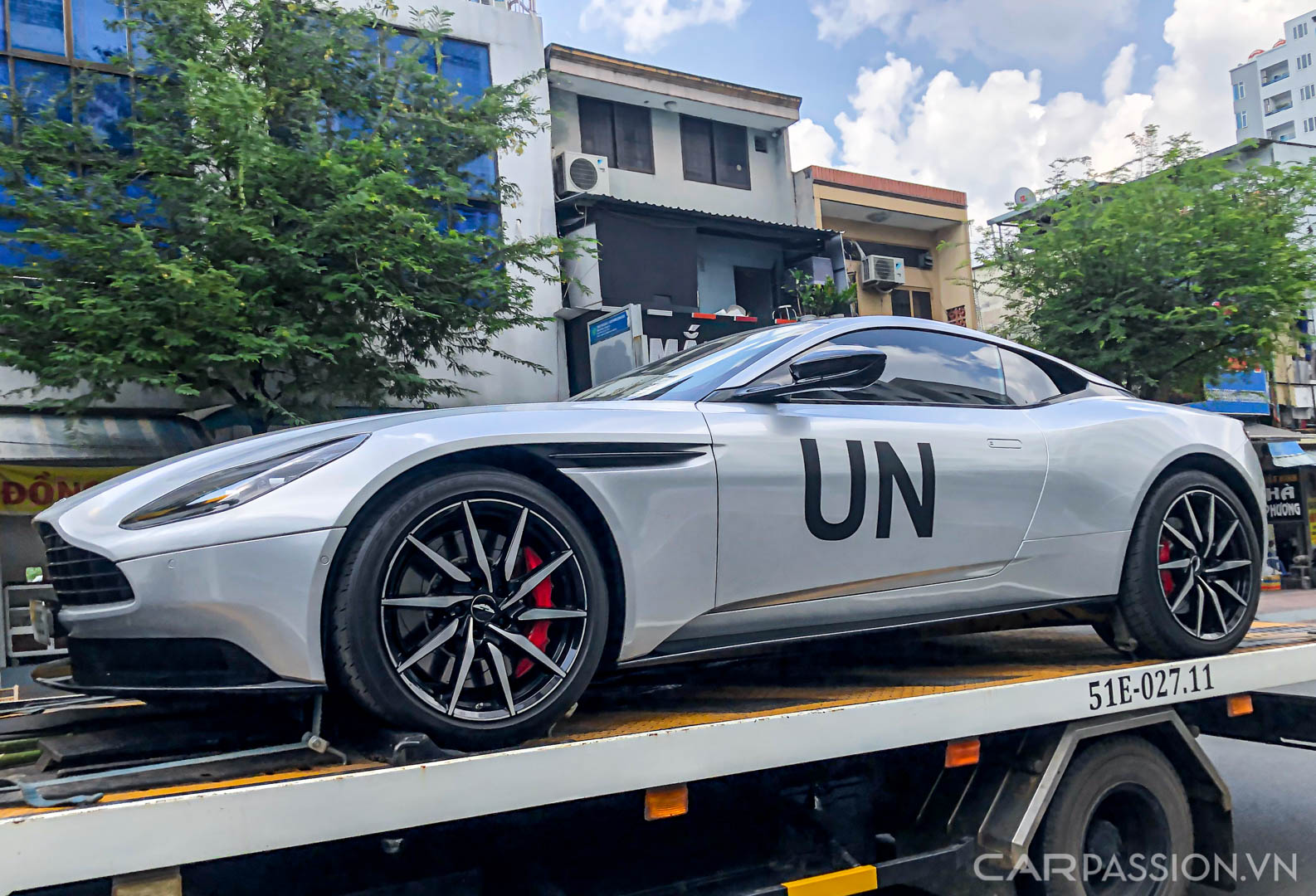 CP-Tập đoàn Trung Nguyên tậu Aston Martin DB1119.jpg