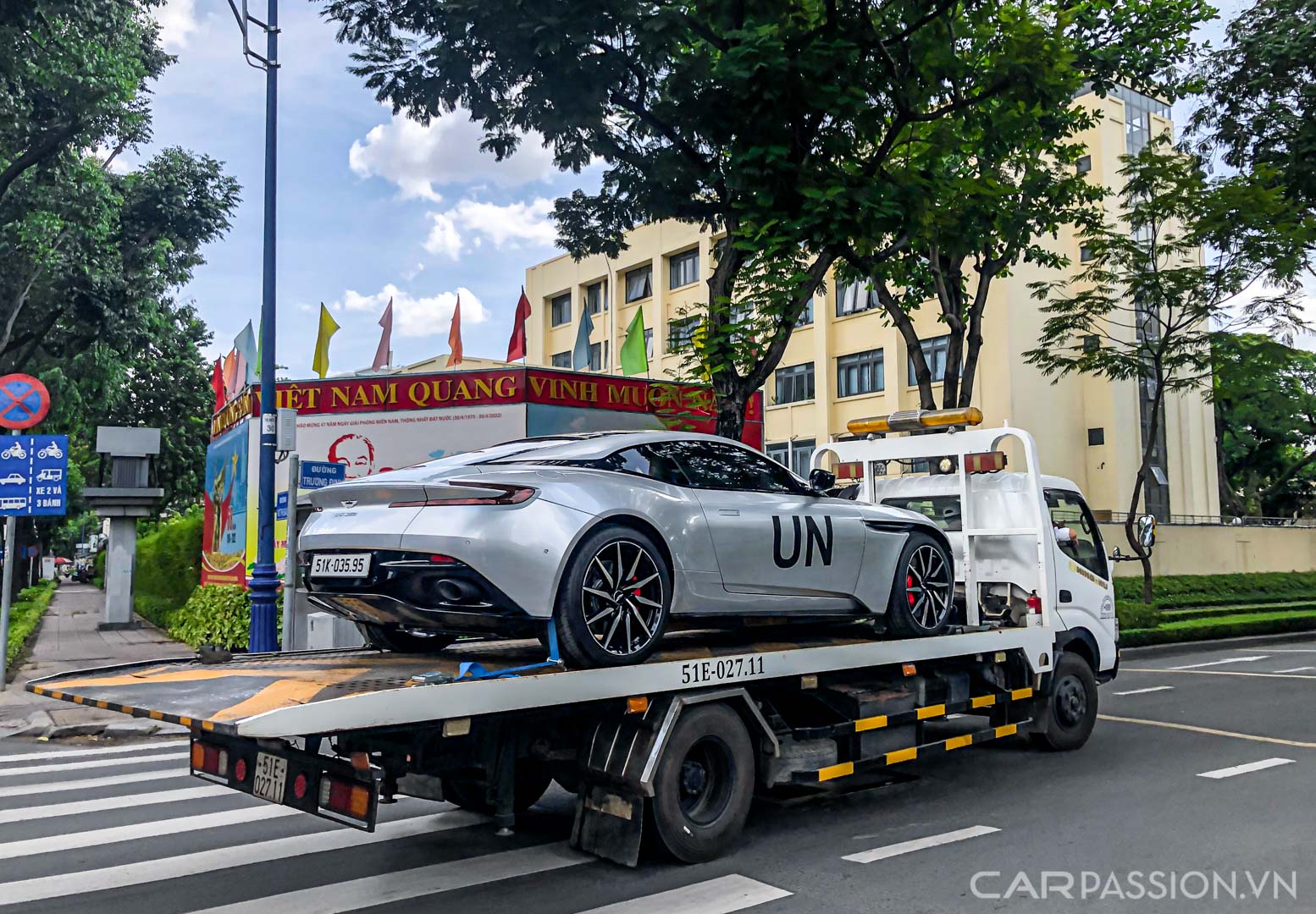 CP-Tập đoàn Trung Nguyên tậu Aston Martin DB1120.jpg