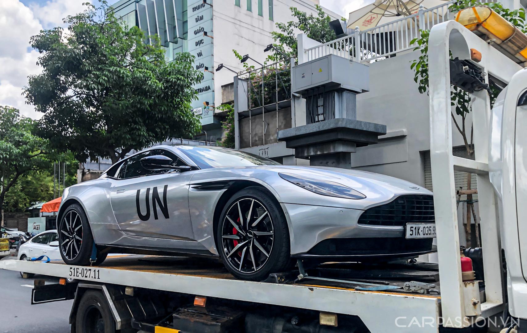 CP-Tập đoàn Trung Nguyên tậu Aston Martin DB115.jpg