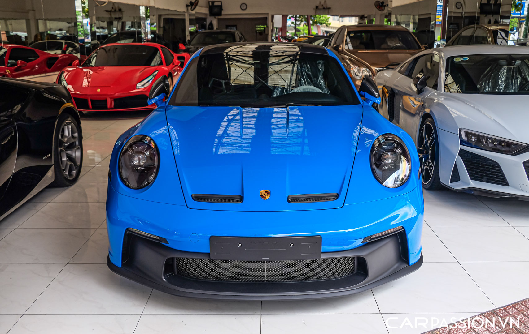 CP-Thêm Porsche 911 GT3 thế hệ mới về Việt Nam9.jpg