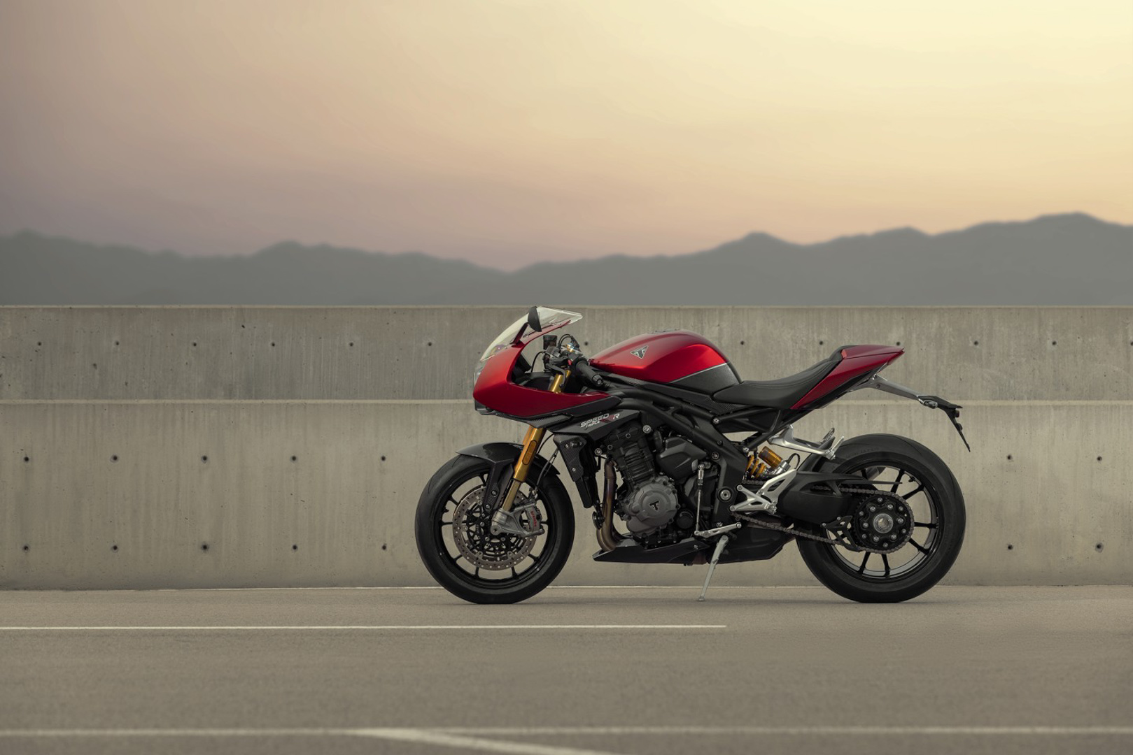 CP-Triumph Speed Triple 1200 RR (11).jpg