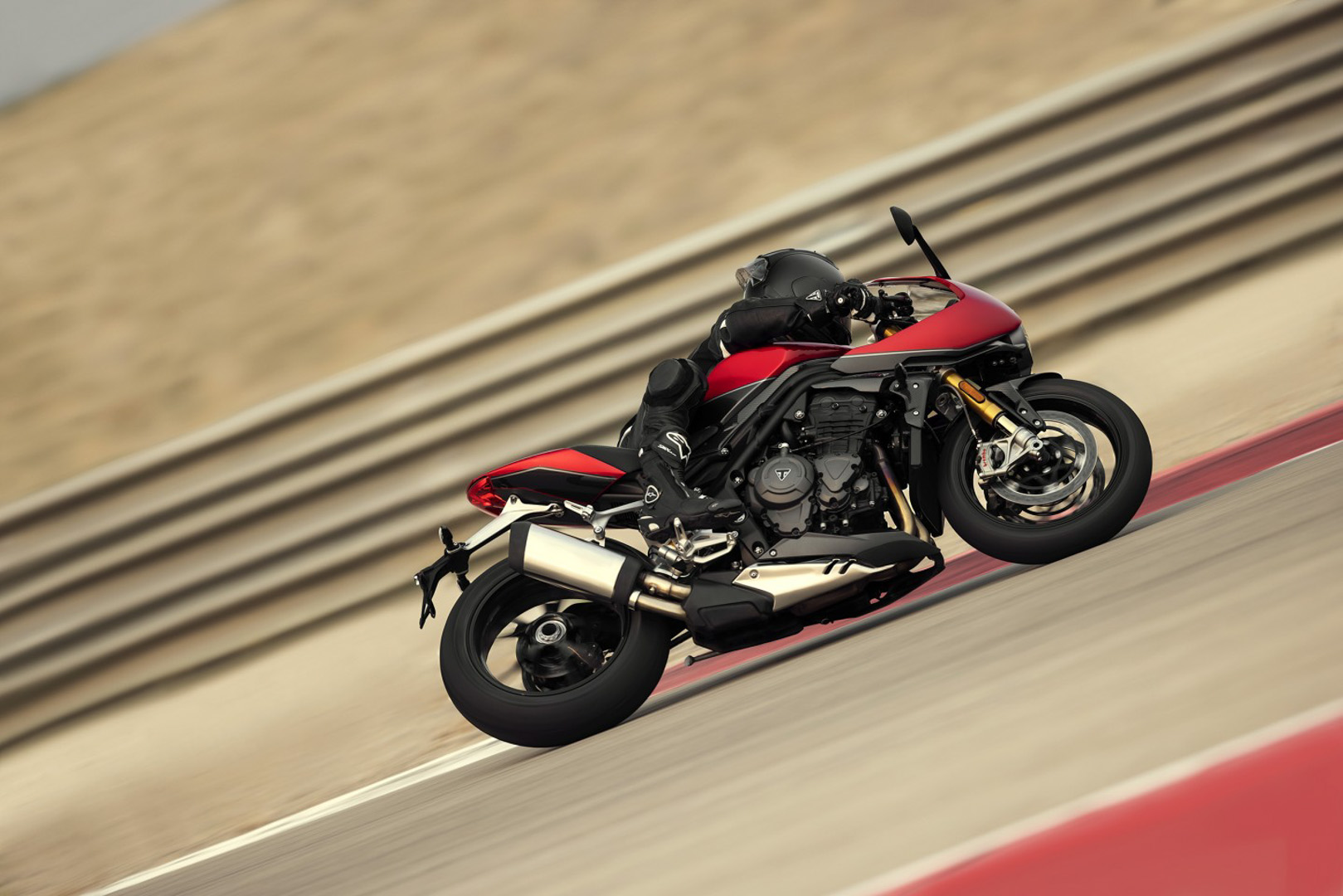 CP-Triumph Speed Triple 1200 RR (12).jpg