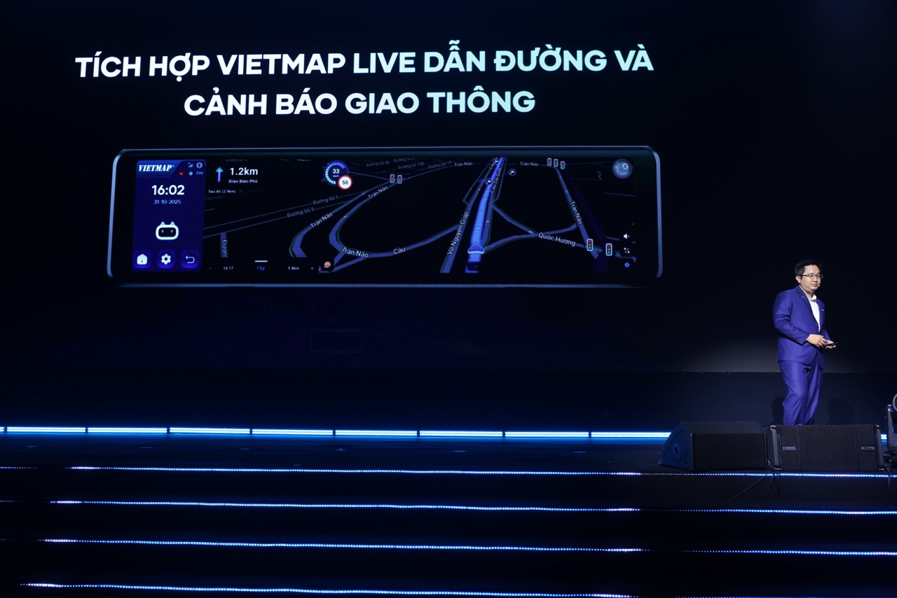Đại diện Vietmap chia sẻ dòng camera gương thế hệ mới V740 với nhiều tính năng độc đáo Large.jpeg
