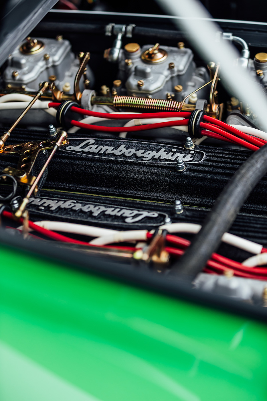 Dan-lamborghini-countach-co-dat-gia-tu-hop-chao-don-hau-due-countach-lpi-800-4 (7).JPG