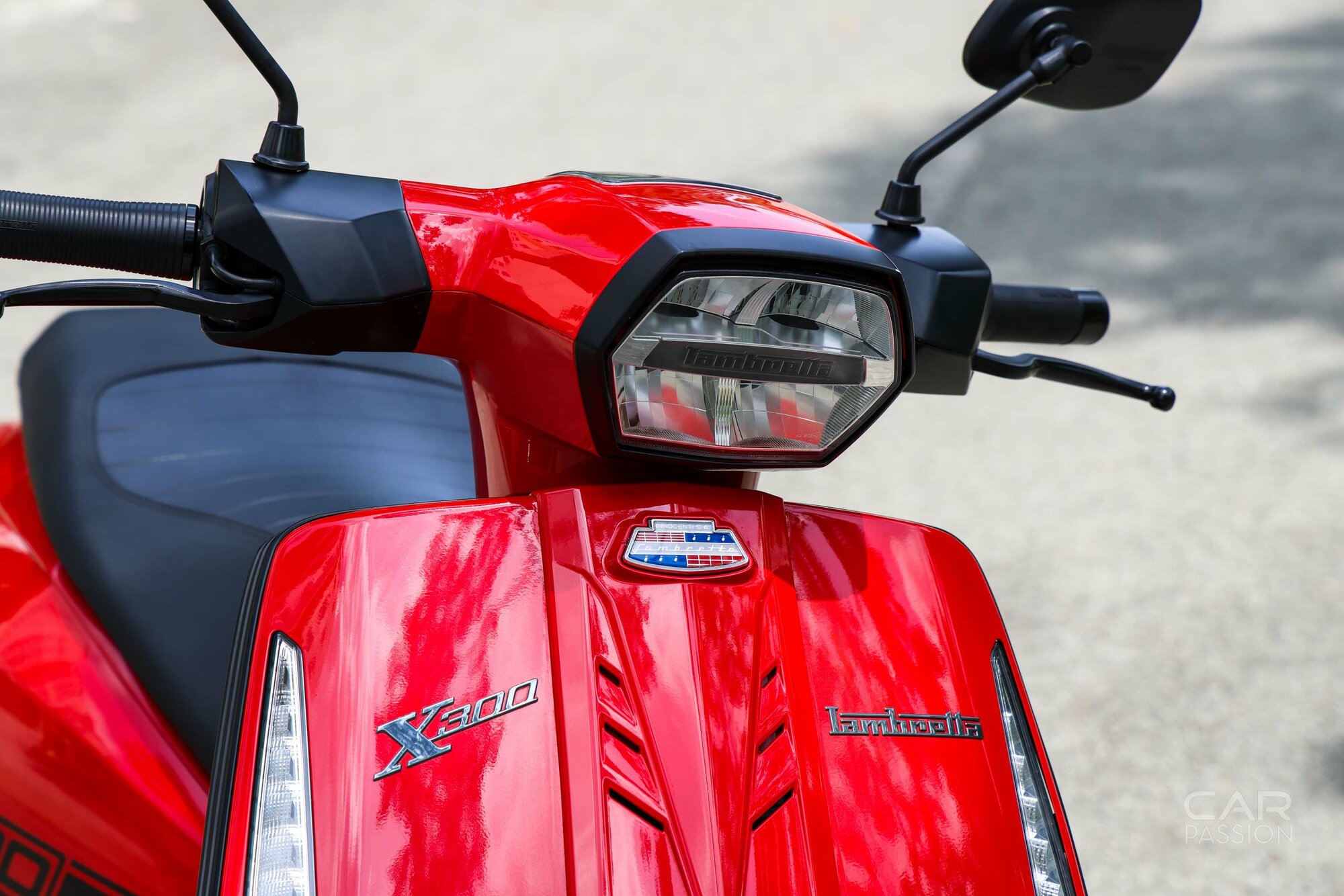 danh-gia-xe-lambretta-x300-anh--12.jpg