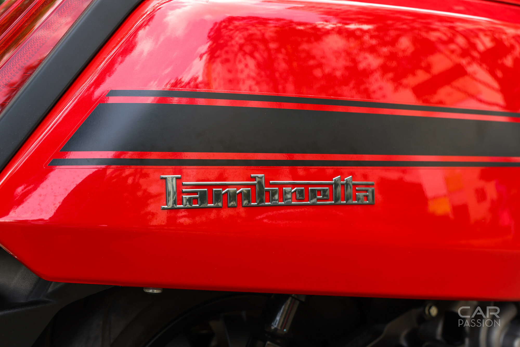 danh-gia-xe-lambretta-x300-anh--25.jpg