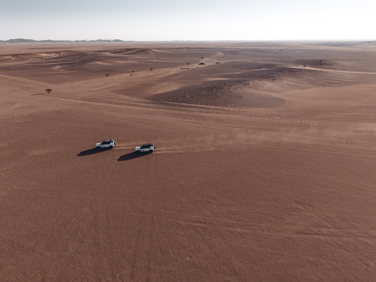 Defender_Dakar_Recce_10_181225 Large.jpeg