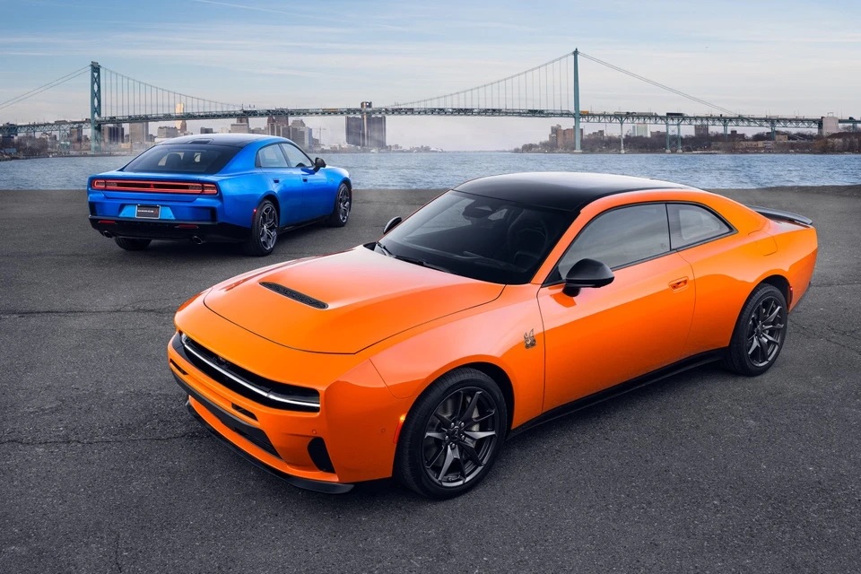 Dodge_Charger_Scat_Pack_1.jpg