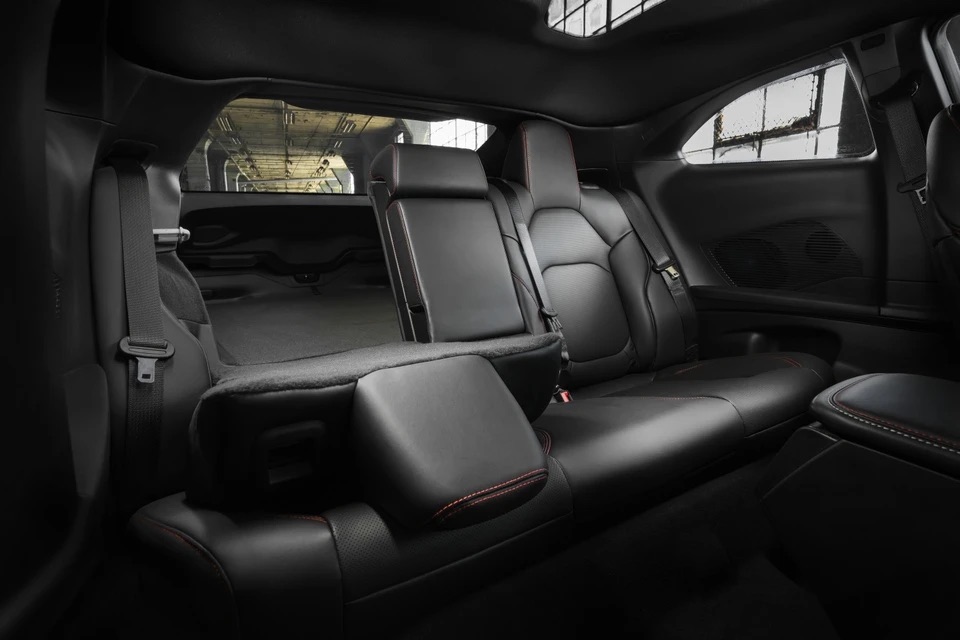 Dodge_Charger_Scat_Pack_10.jpg