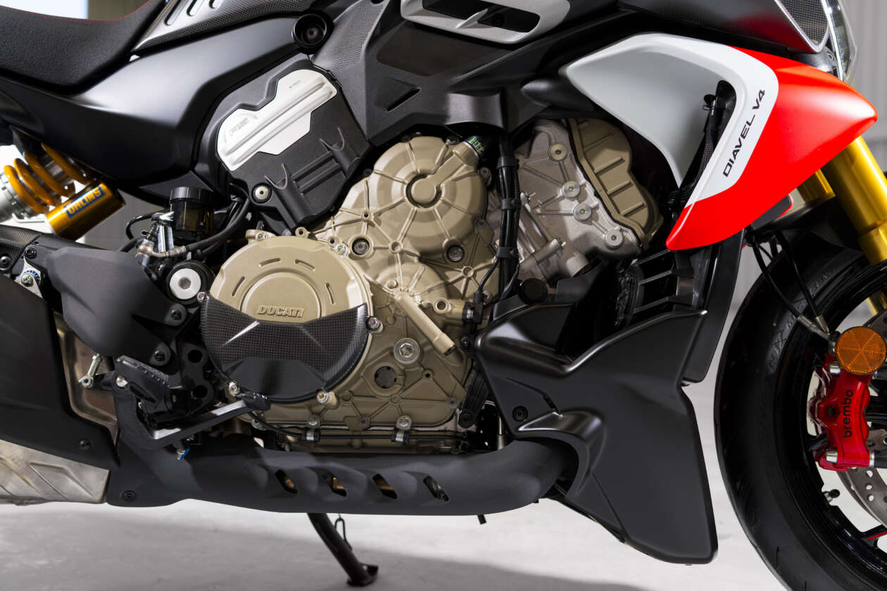 Ducati Diavel V4 RS 2026-anh-4.jpg