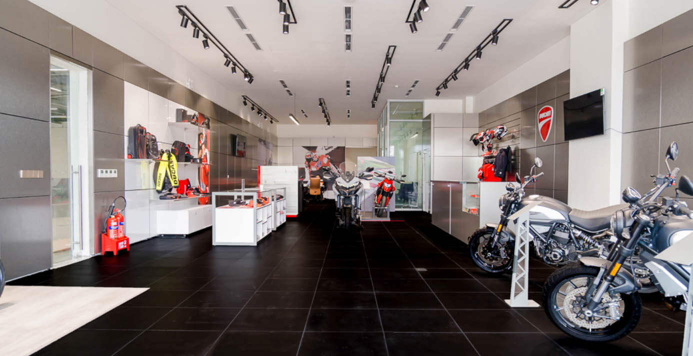 ducati-ha-noi-khai-truong-showroom-hoan-toan-moi-anh-6.jpg