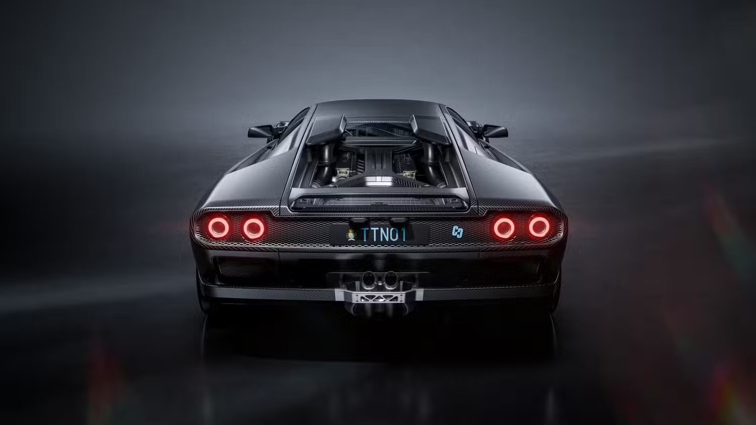 eccentrica-v12-pacchetto-titano-exterior-4.jpeg