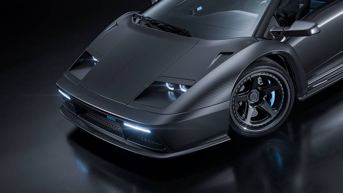 eccentrica-v12-pacchetto-titano-exterior-closeup.jpeg