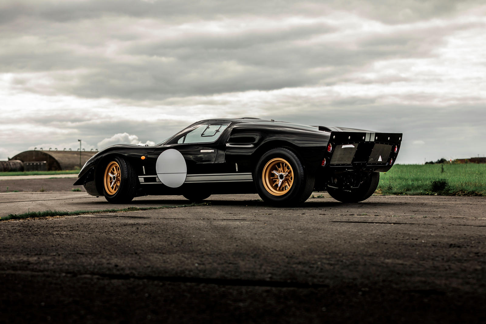 Everrati-điện-hóa-xe-đua-huyền-thoại-Ford-GT40 (5).jpg