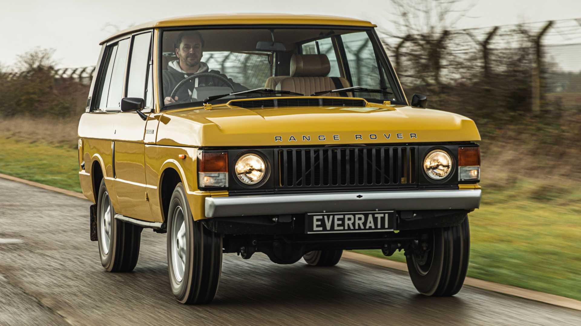 Everrati Land Rover (10).jpg