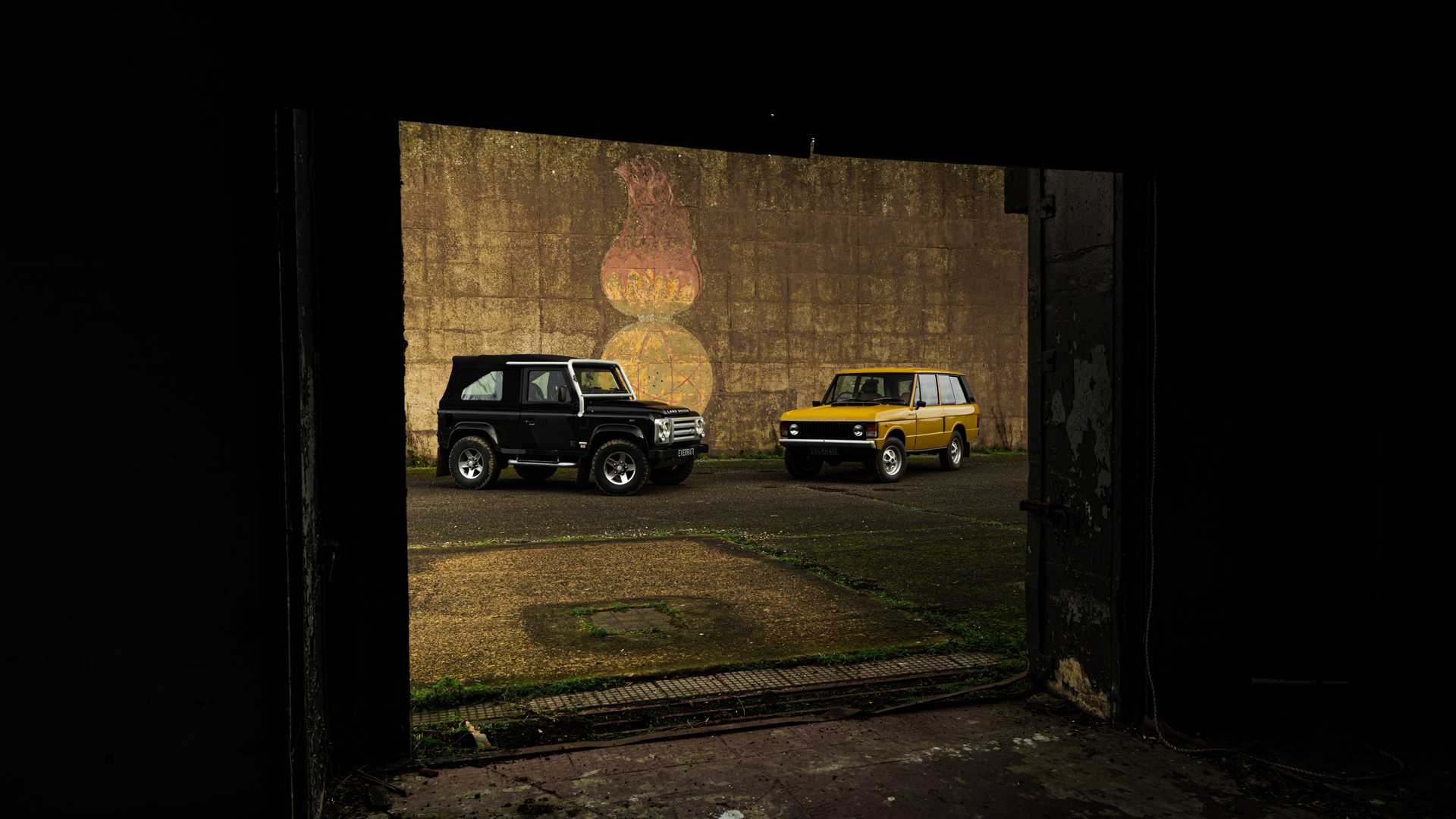 Everrati Land Rover (12).jpg