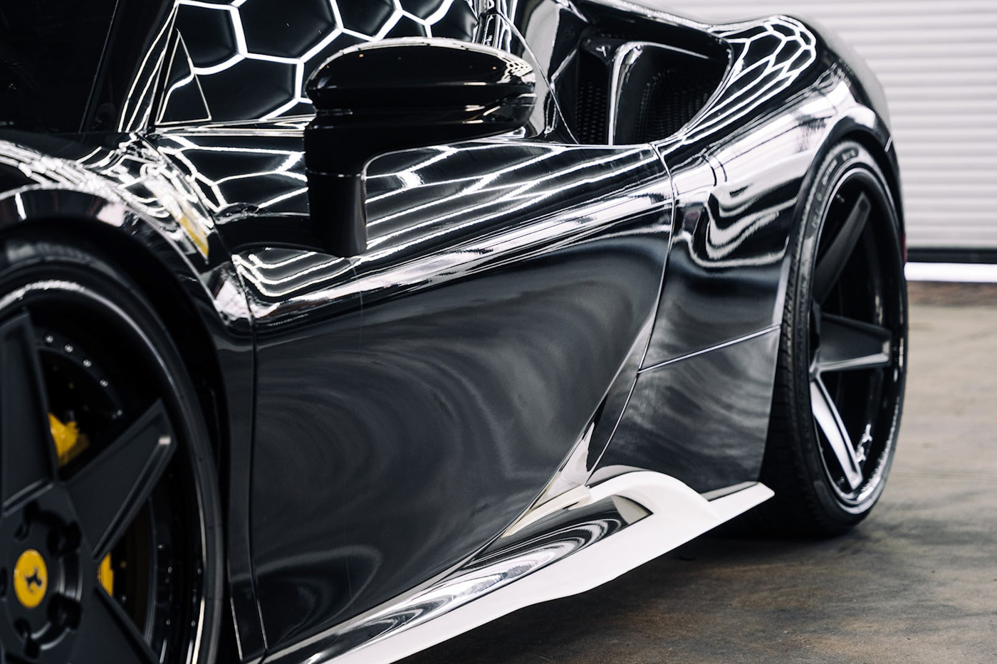 Ferrari 1016 Industries (11).JPG
