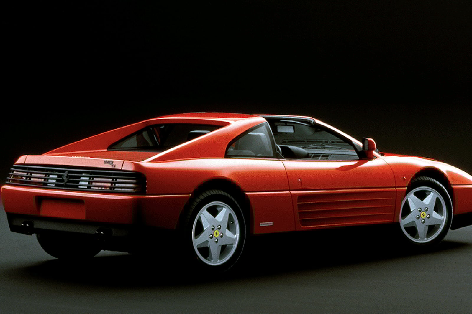 Ferrari (14).jpg