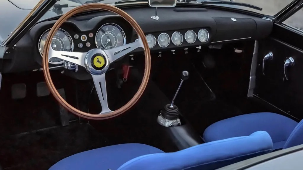 Ferrari 250 GT LWB California Spider Competizione anh 6.jpg