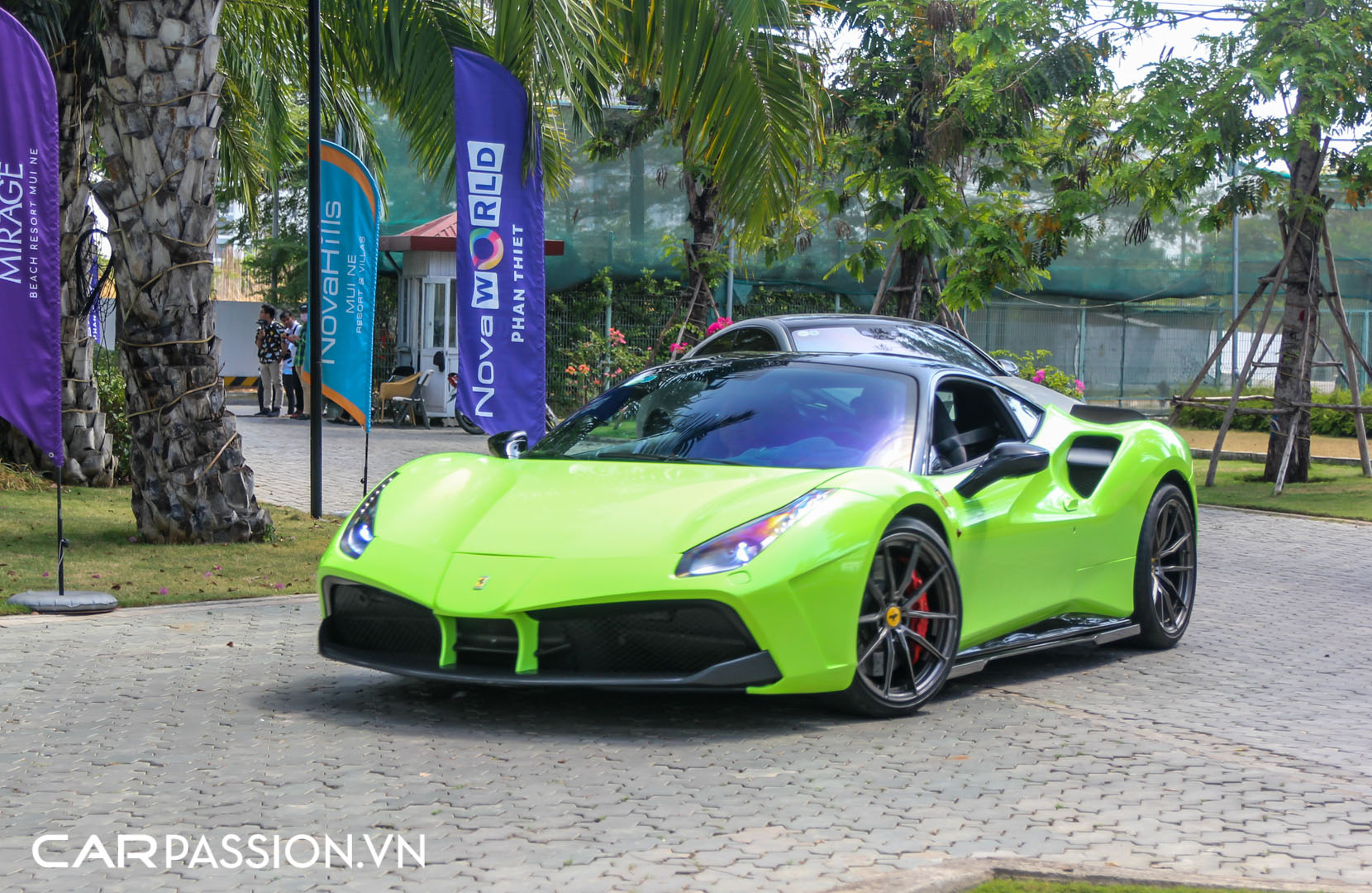 Ferrari 488 GTB độ SVR (1).JPG