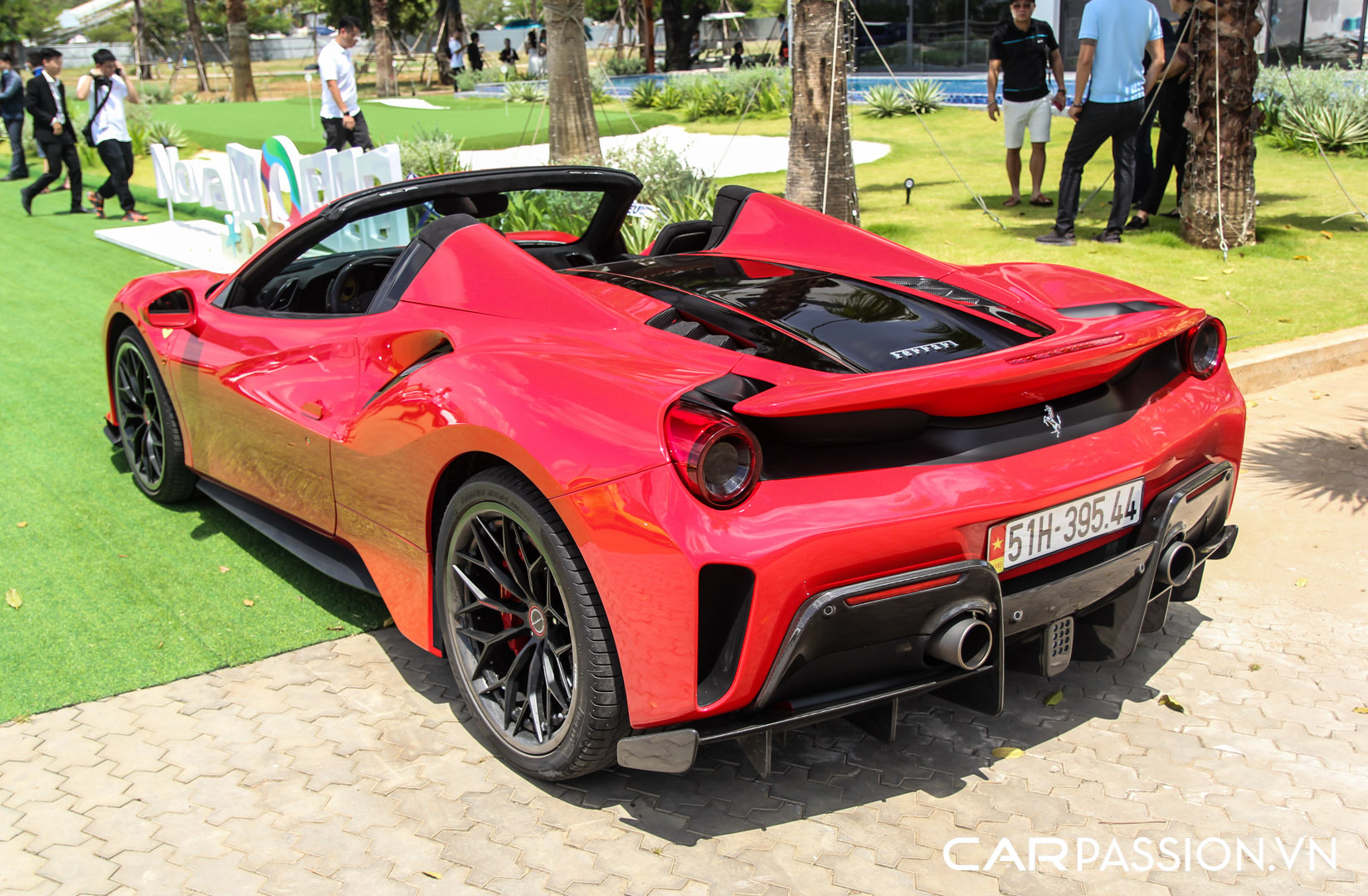 Ferrari 488 Pista Spider (9).JPG