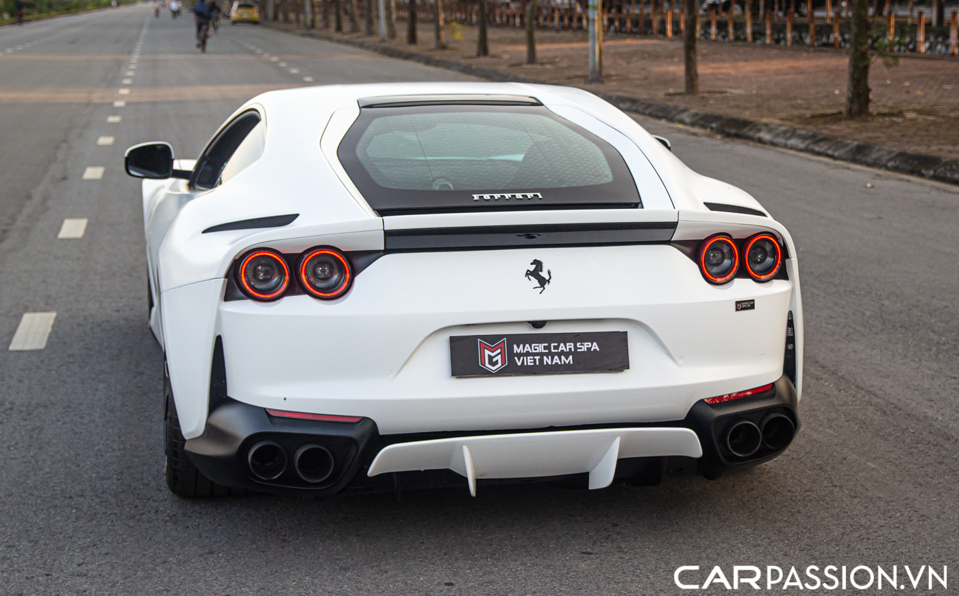 Ferrari 812 Superfast (23).JPG