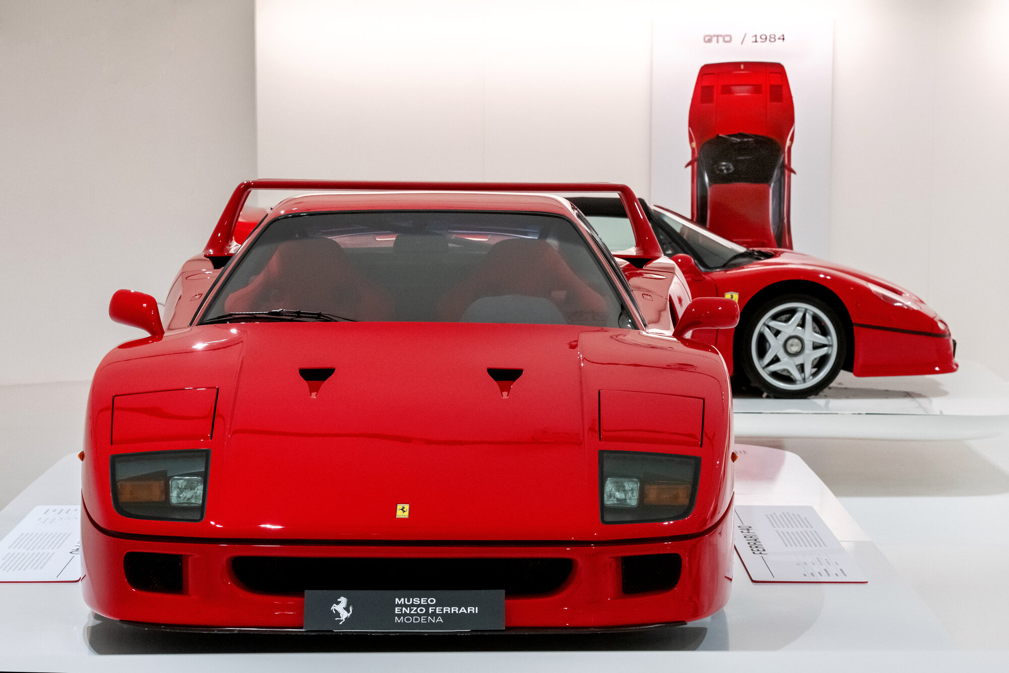 ferrari-anh-4.jpeg