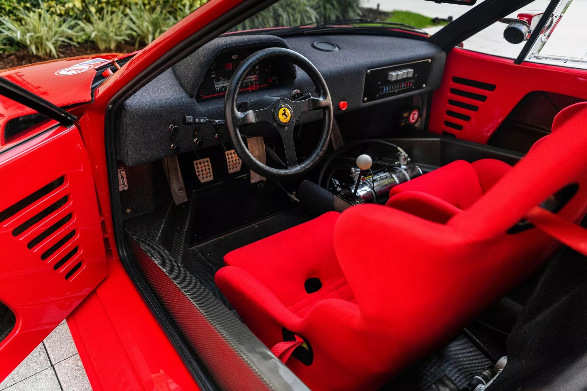 Ferrari-F40-LM-Auction-24.jpeg