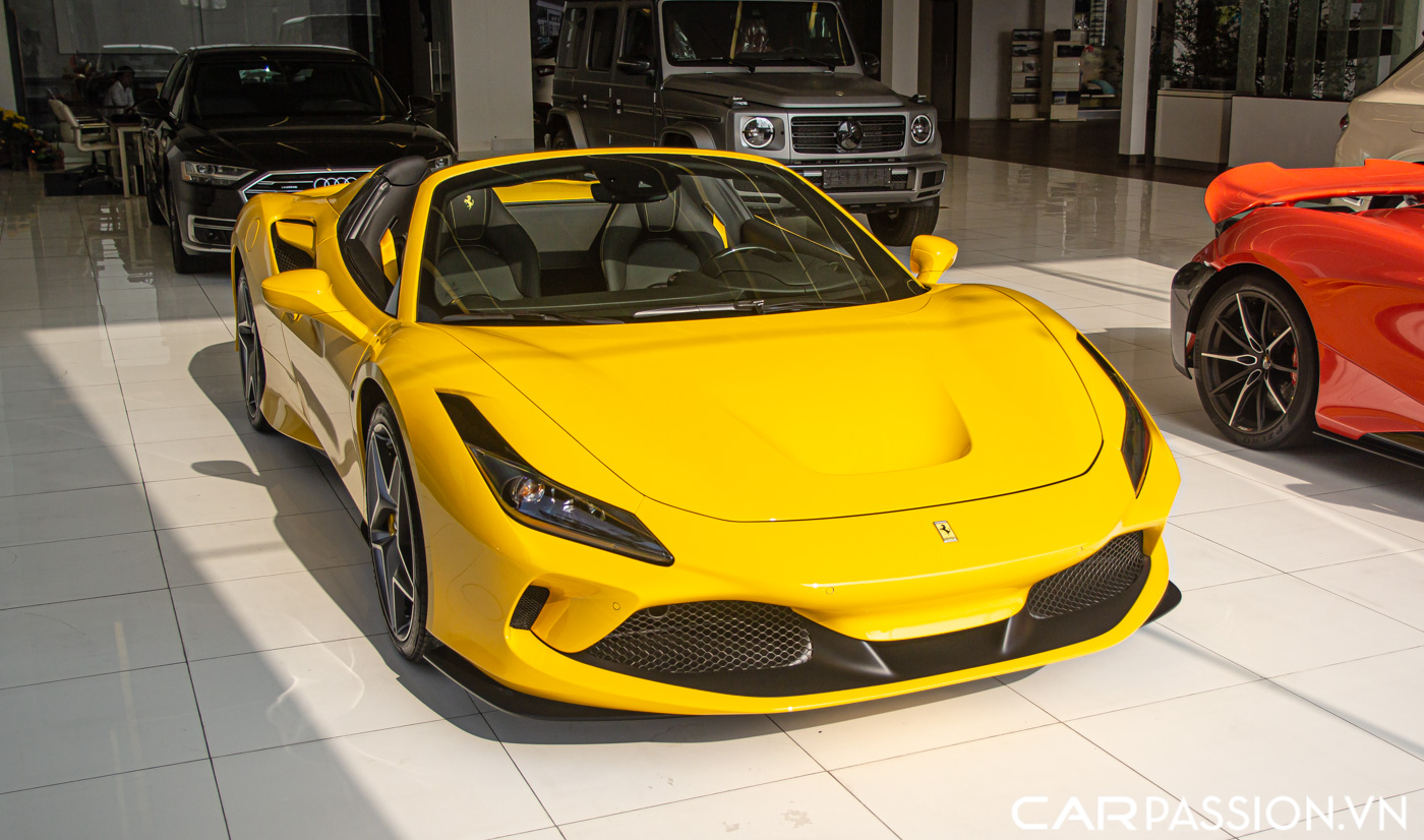 Ferrari F8 Spider (5).JPG