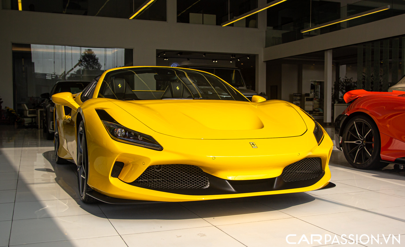 Ferrari F8 Spider (6).JPG