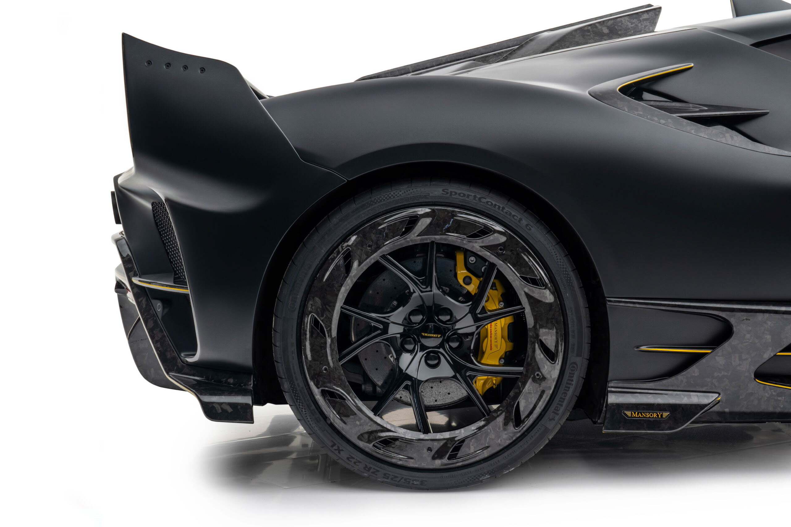 Ferrari F9XX (13).JPG