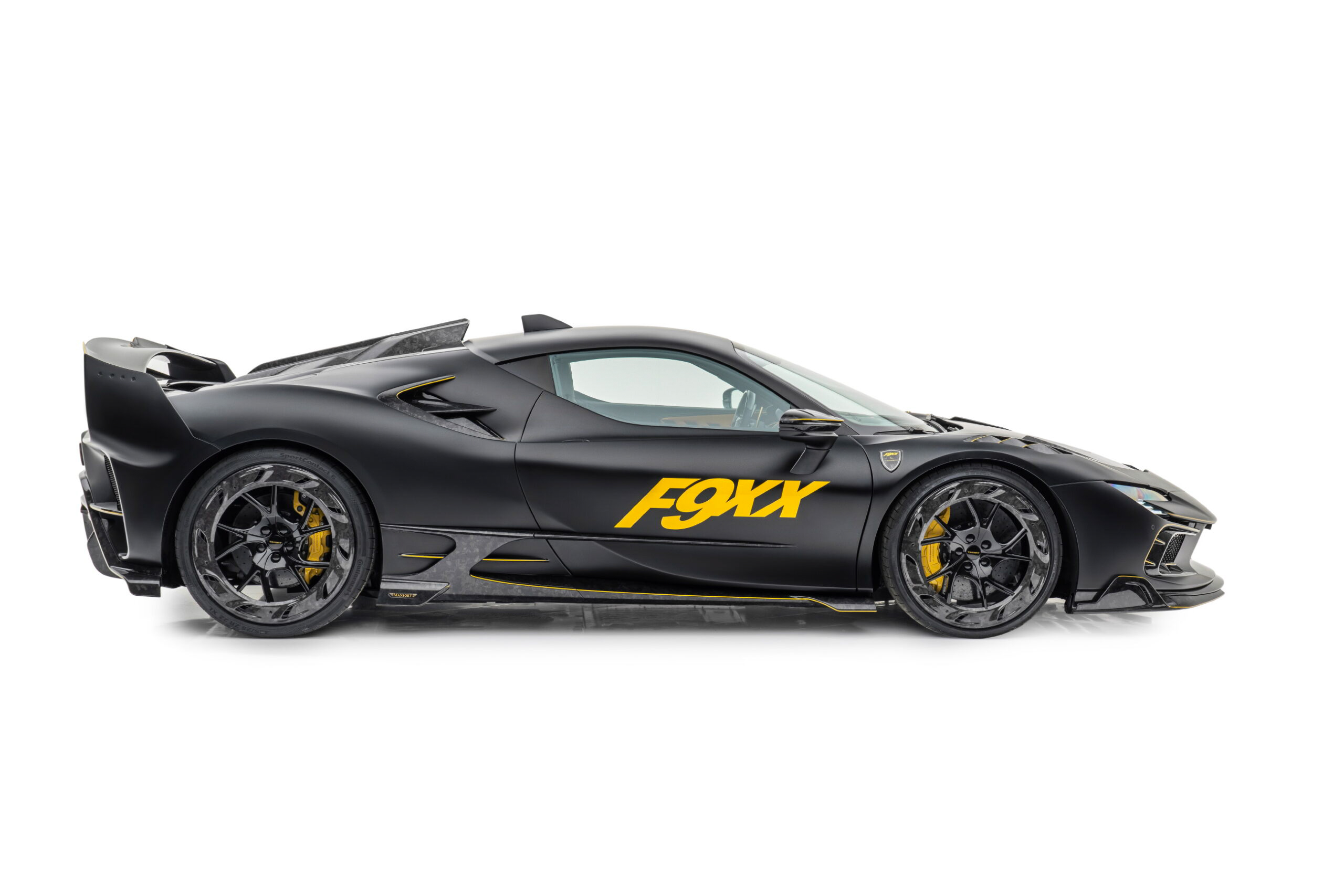 Ferrari F9XX (16).JPG