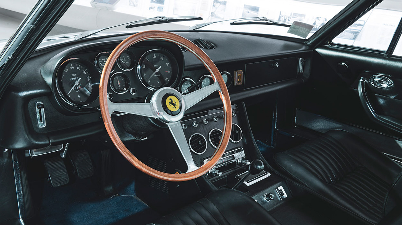 Ferrari Interior (1).JPG