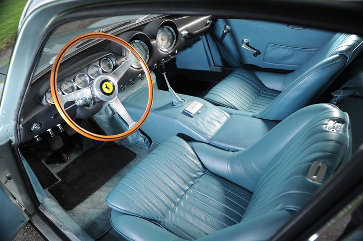 Ferrari Interior (13).JPG