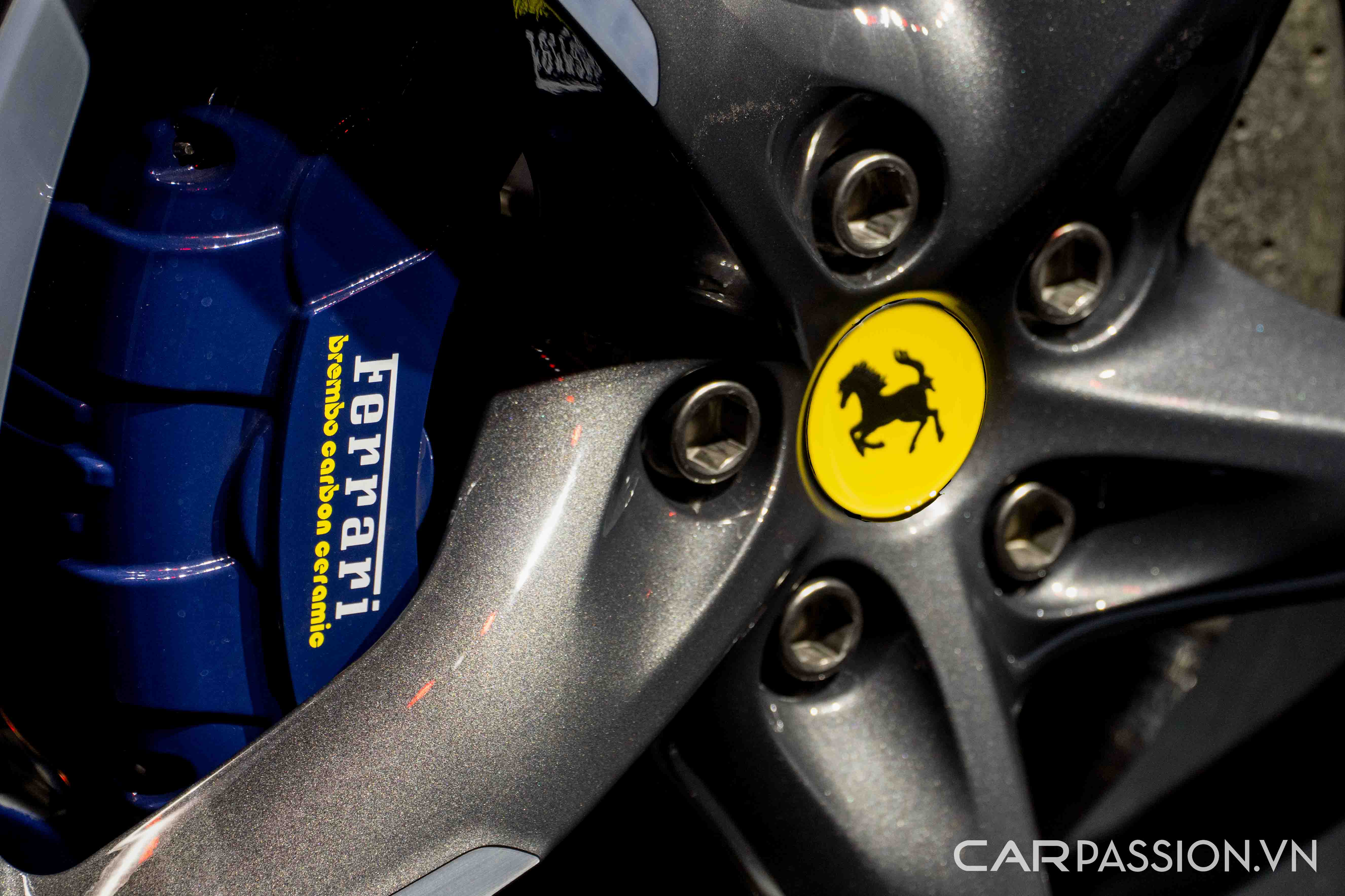 ferrari-purosangue-anh--19.jpg