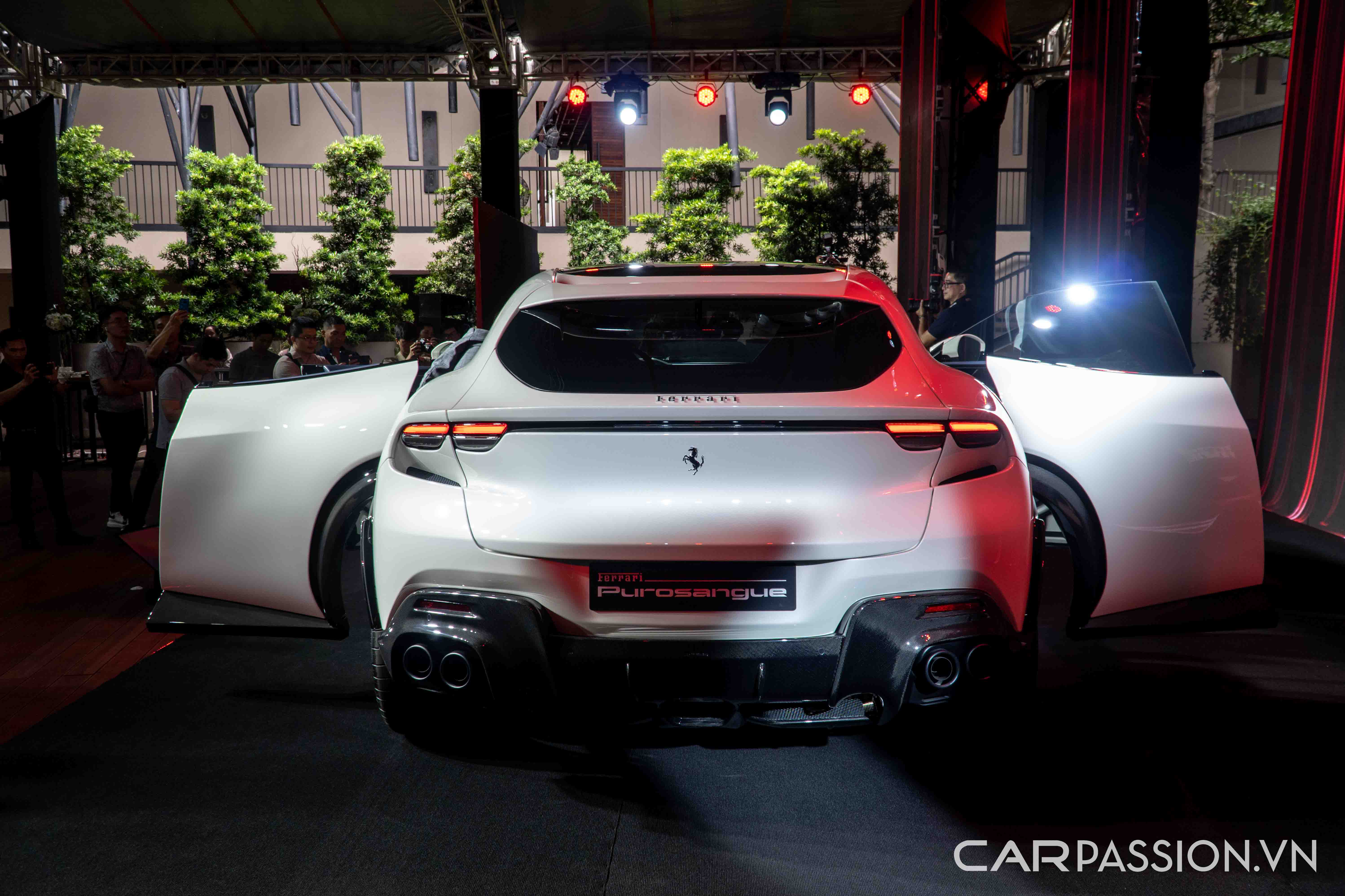 ferrari-purosangue-anh--7.jpg