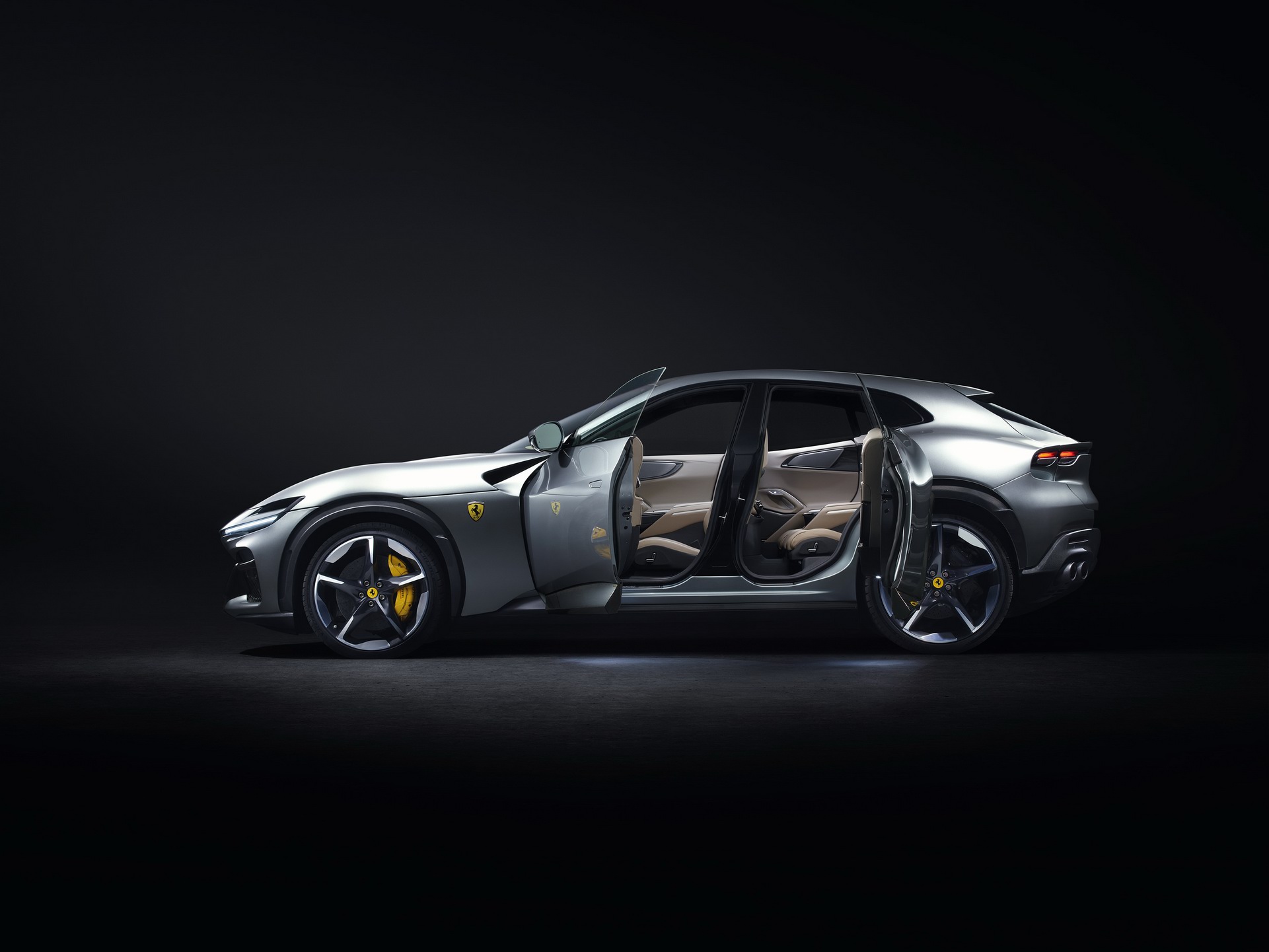 ferrari-purosangue-suv-11.jpg