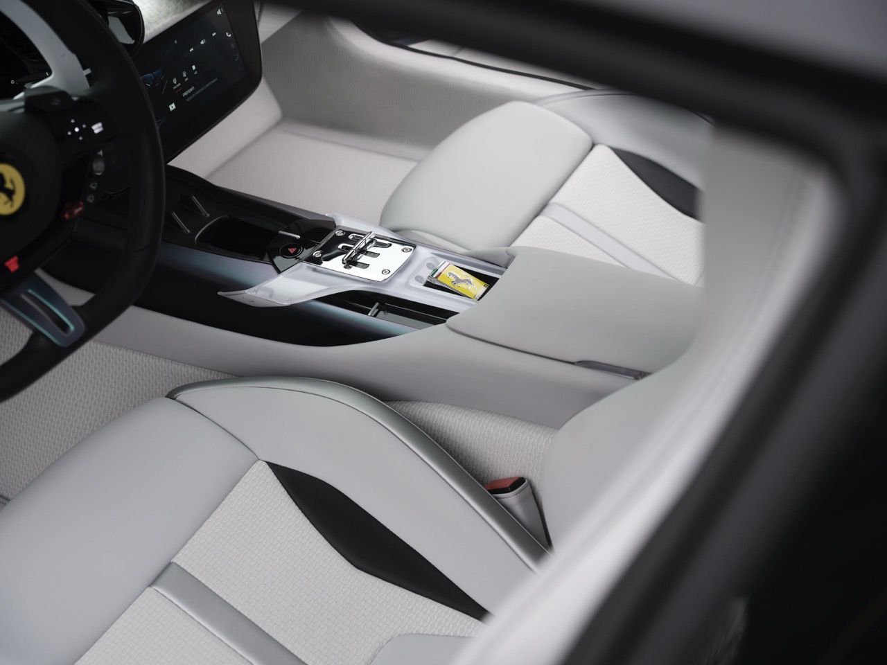 Ferrari ra mắt Tailor Made 12Cilindri-anh-4.jpeg