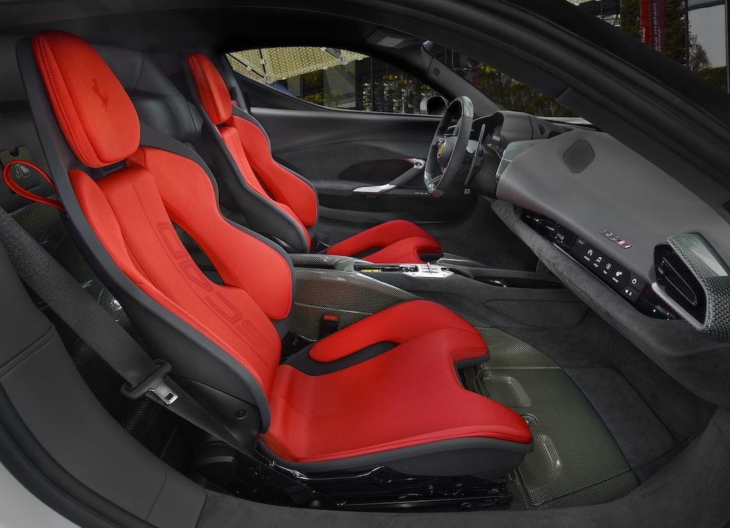 Ferrari-SC40-anh-9.jpg