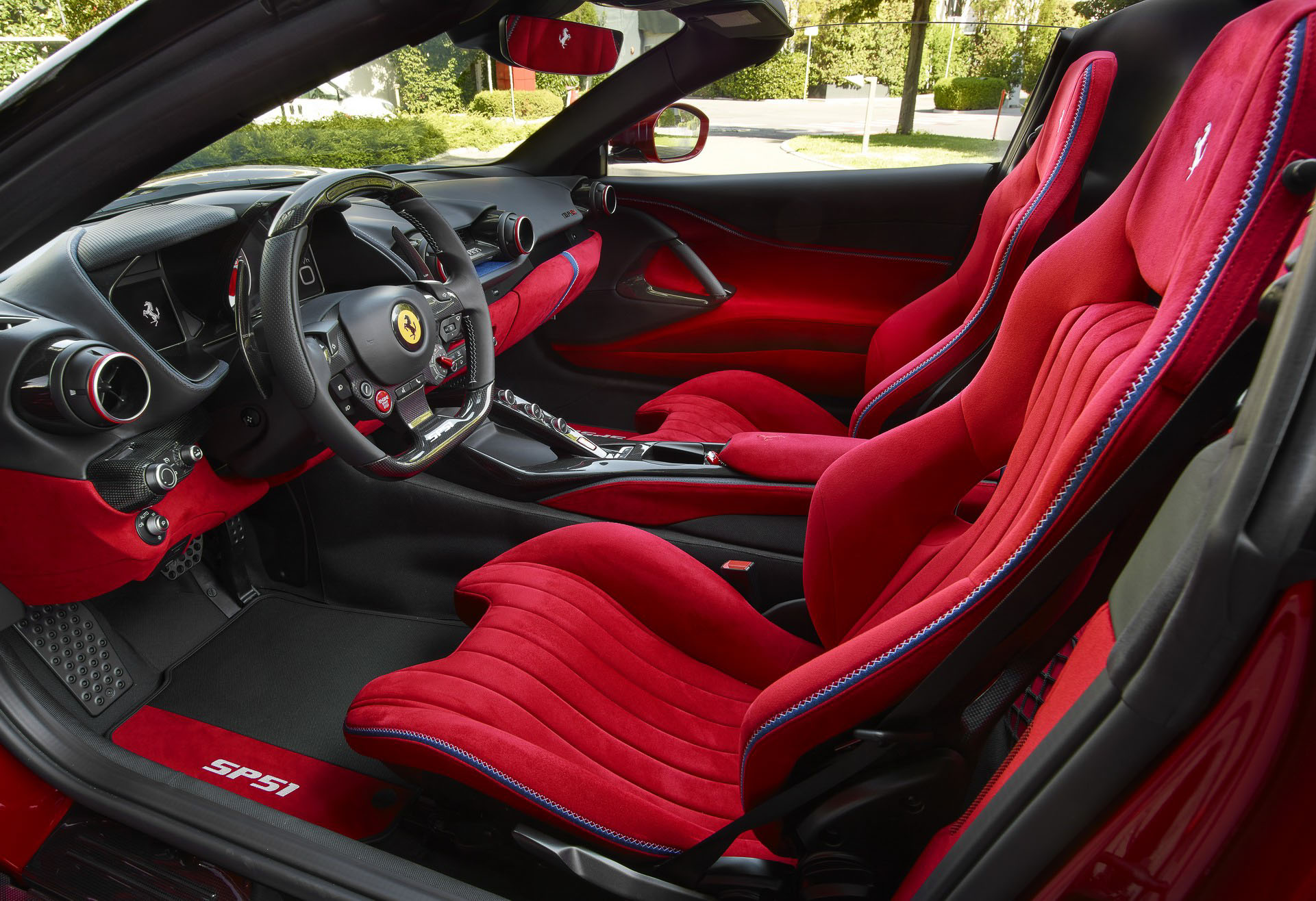 Ferrari SP51 (12).JPG
